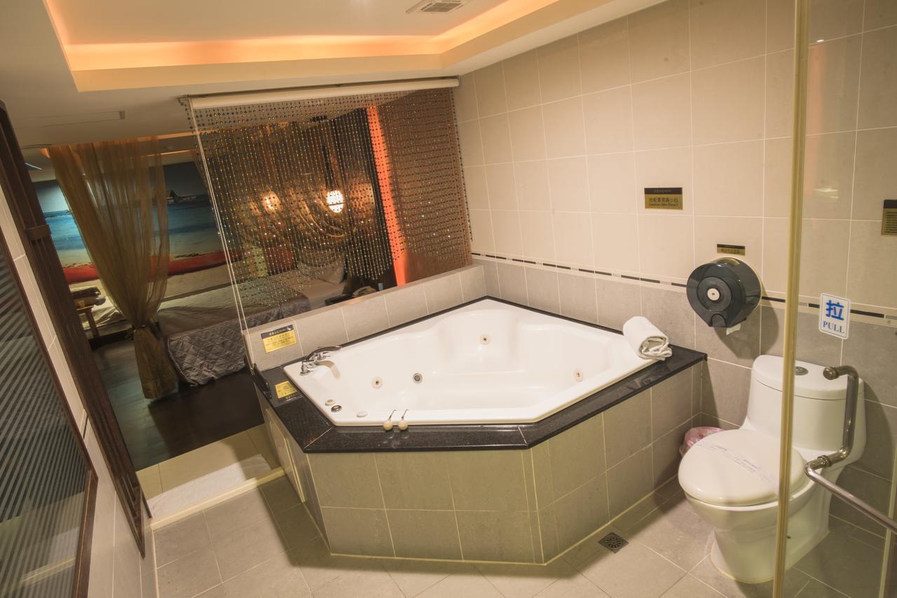 Alexander Motel Cao Hùng Ngoại thất bức ảnh