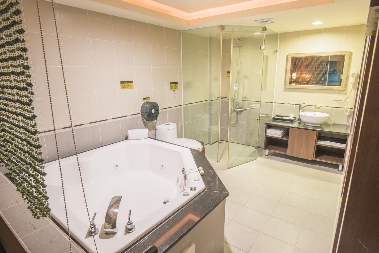 Alexander Motel Cao Hùng Ngoại thất bức ảnh