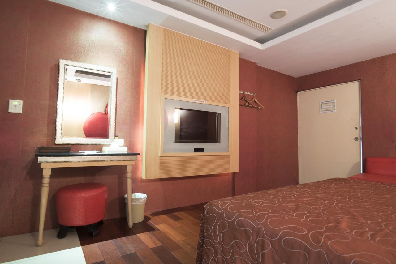 Alexander Motel Cao Hùng Ngoại thất bức ảnh