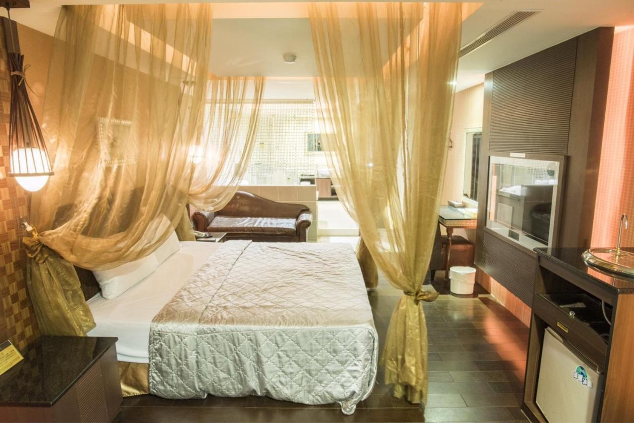 Alexander Motel Cao Hùng Ngoại thất bức ảnh
