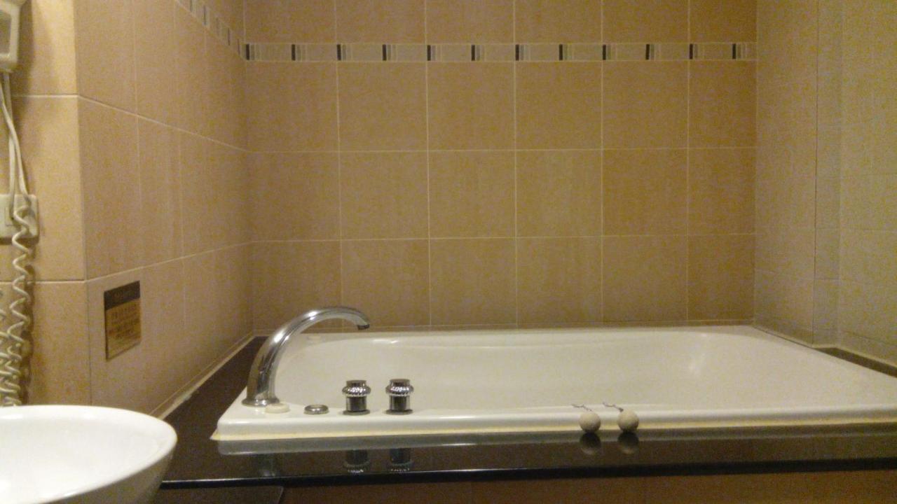 Alexander Motel Cao Hùng Ngoại thất bức ảnh